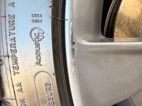 Used 2020 Tesla Model S Long Range Plus image 17