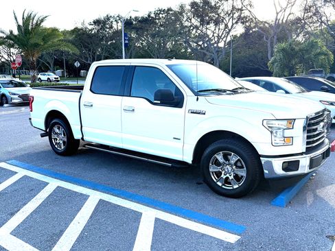 Used 2015 Ford F150 XLT w/ Equipment Group 301A Mid image 4