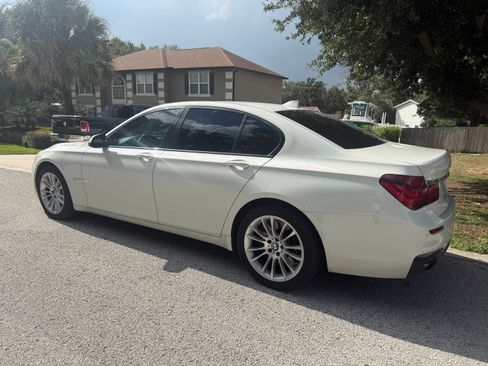 Used 2013 BMW 750i RWD image 6