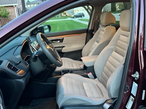 Used 2017 Honda CR-V EX image 8