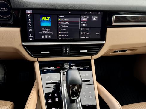 Used 2019 Porsche Cayenne image 20