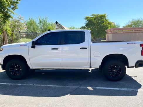 Used 2022 Chevrolet Silverado 1500 LT Trail Boss w/ Safety Package AWD/4WD image 4