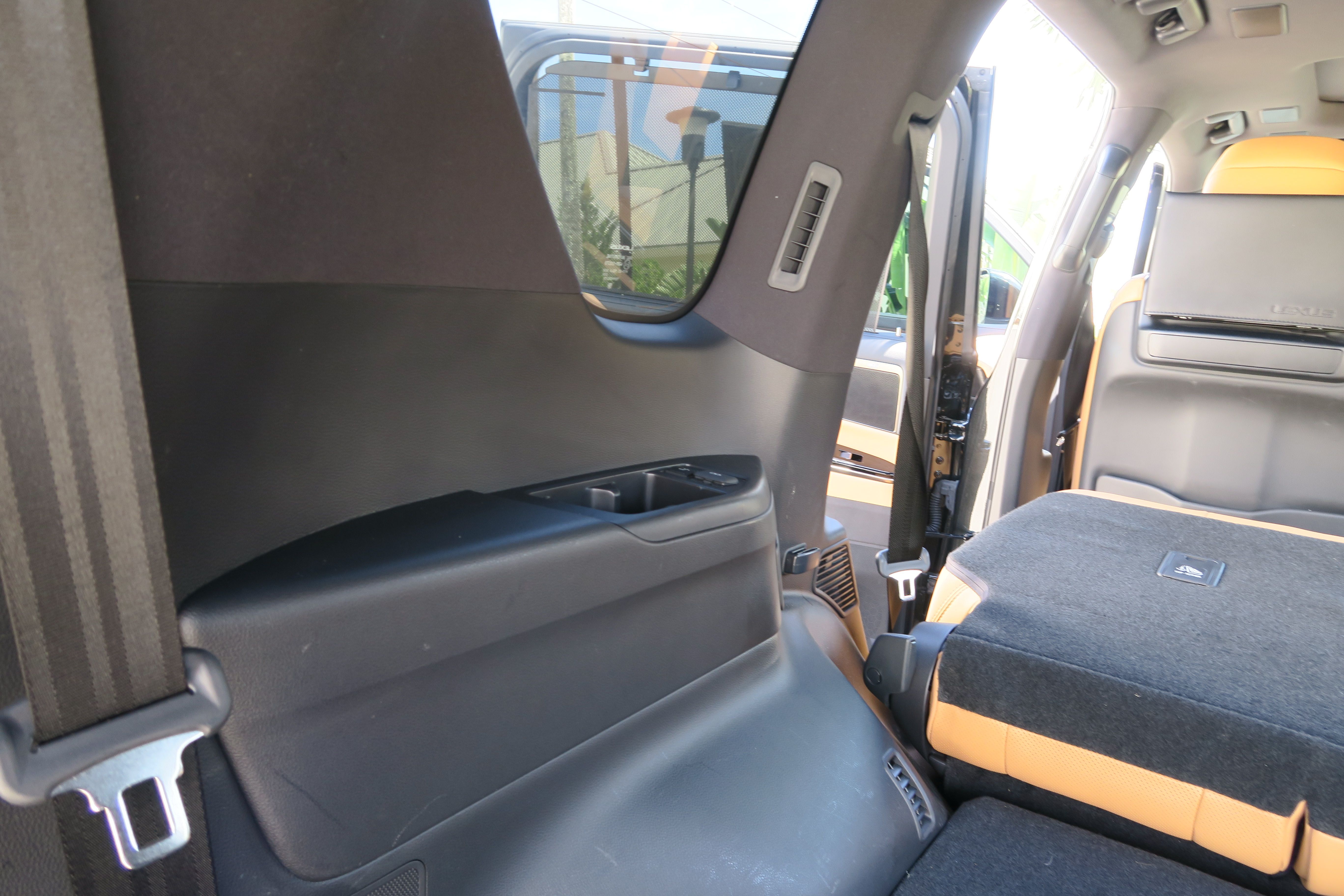 Used 2023 Lexus LX 600 4WD w/ Accessory Package (Z1) image 13