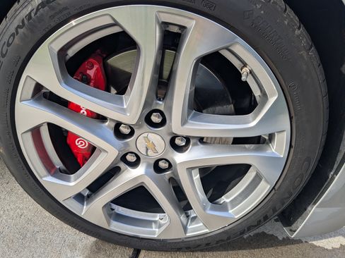 Used 2016 Chevrolet SS image 14