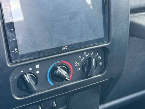 Used 2001 Jeep Wrangler Sahara image 11