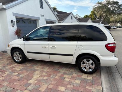 Used 2006 Dodge Caravan SXT w/ Popular Equipment Group I