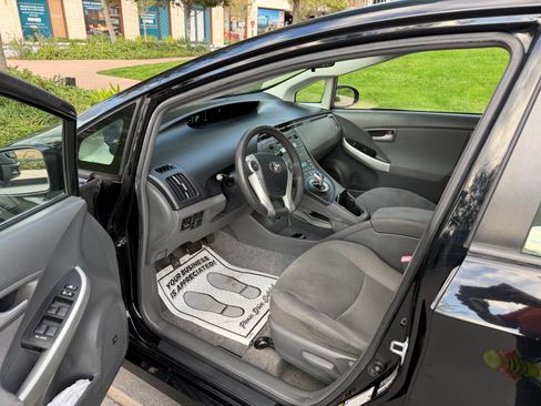 Used 2010 Toyota Prius Two image 14