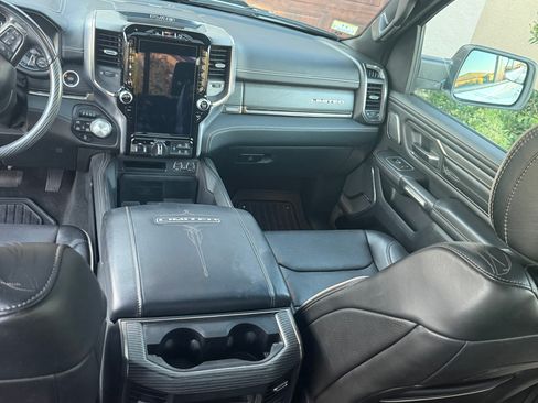Used 2021 RAM 1500 Limited w/ Night Edition image 6