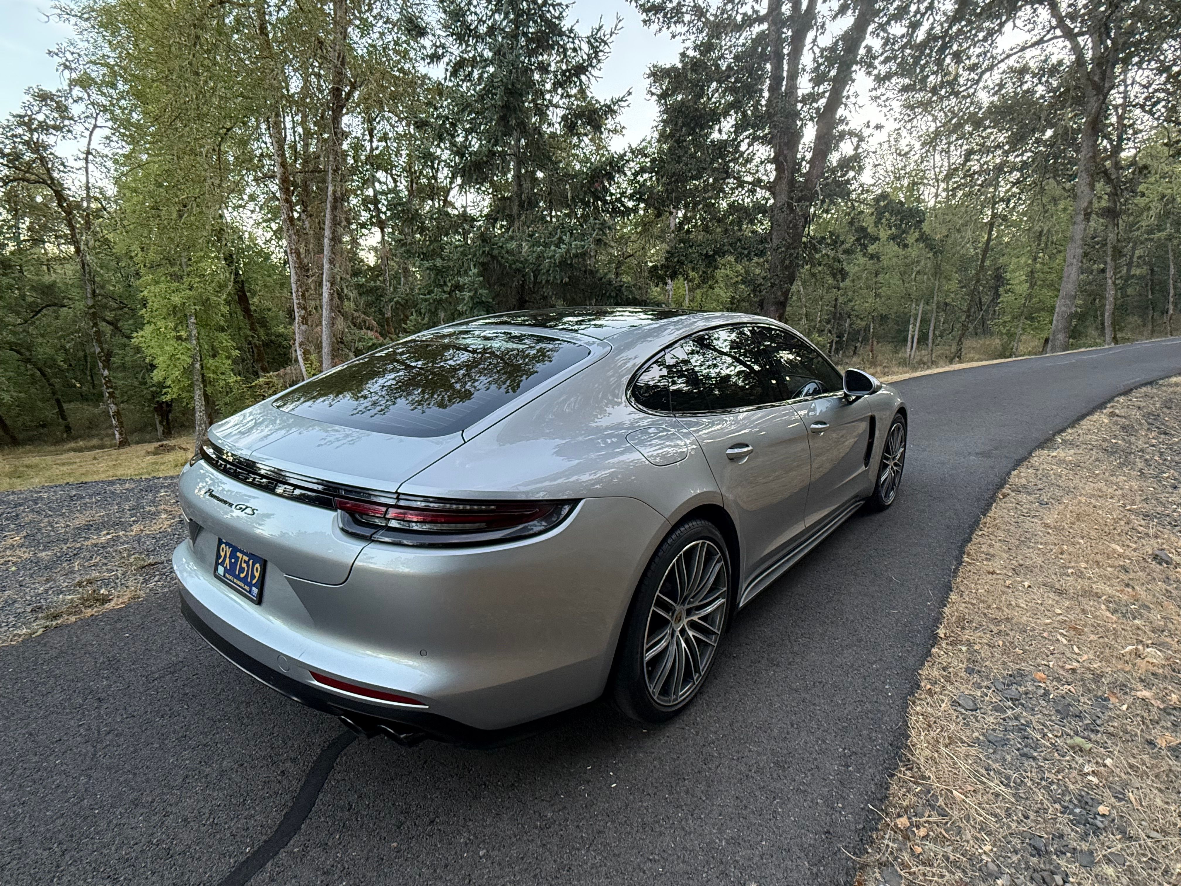 Used 2019 Porsche Panamera GTS AWD/4WD image 8