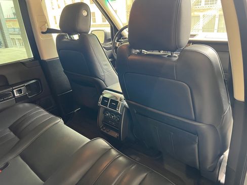 Used 2012 Land Rover Range Rover Supercharged image 10