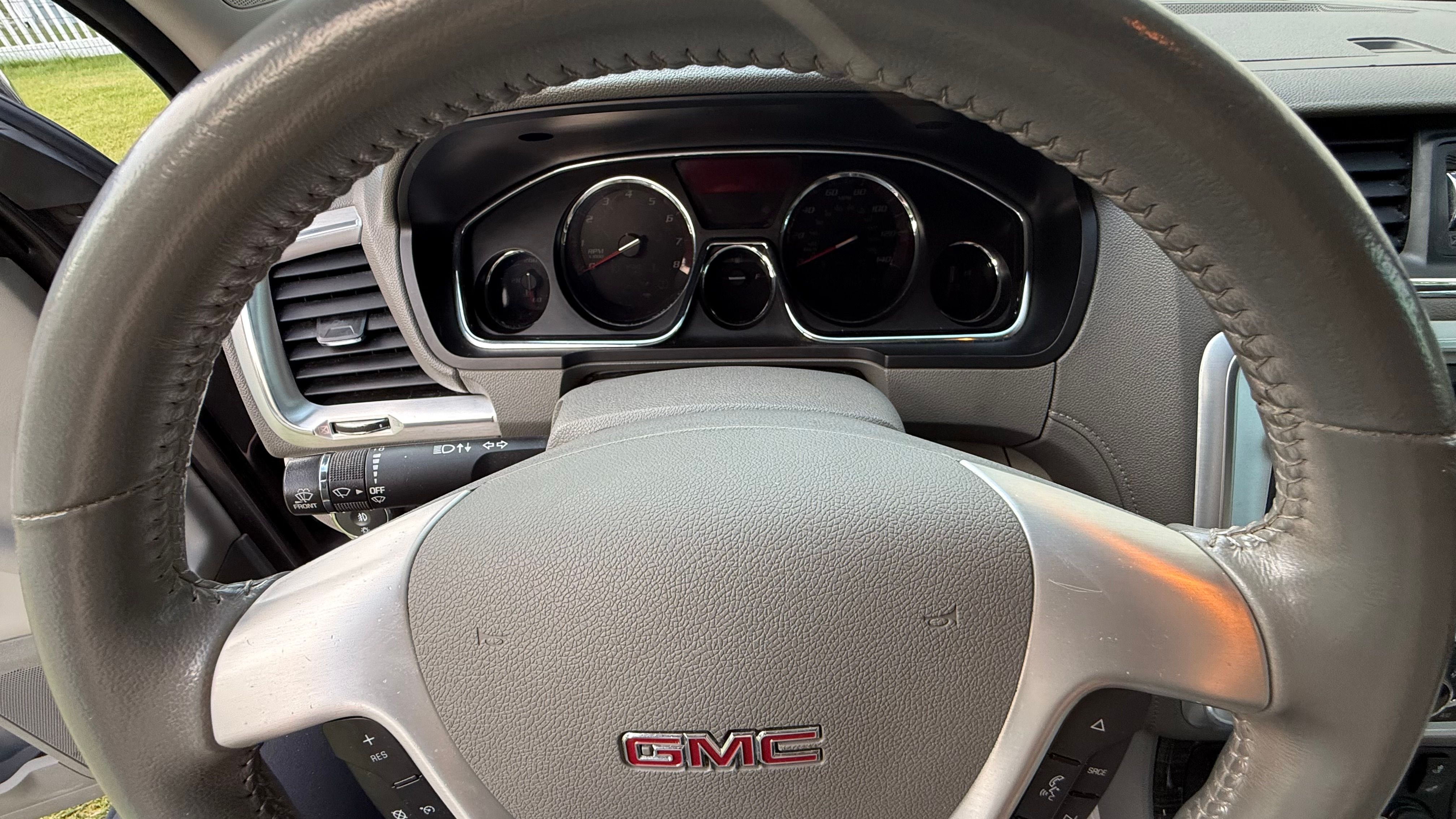 Used 2014 GMC Acadia SLT FWD image 4