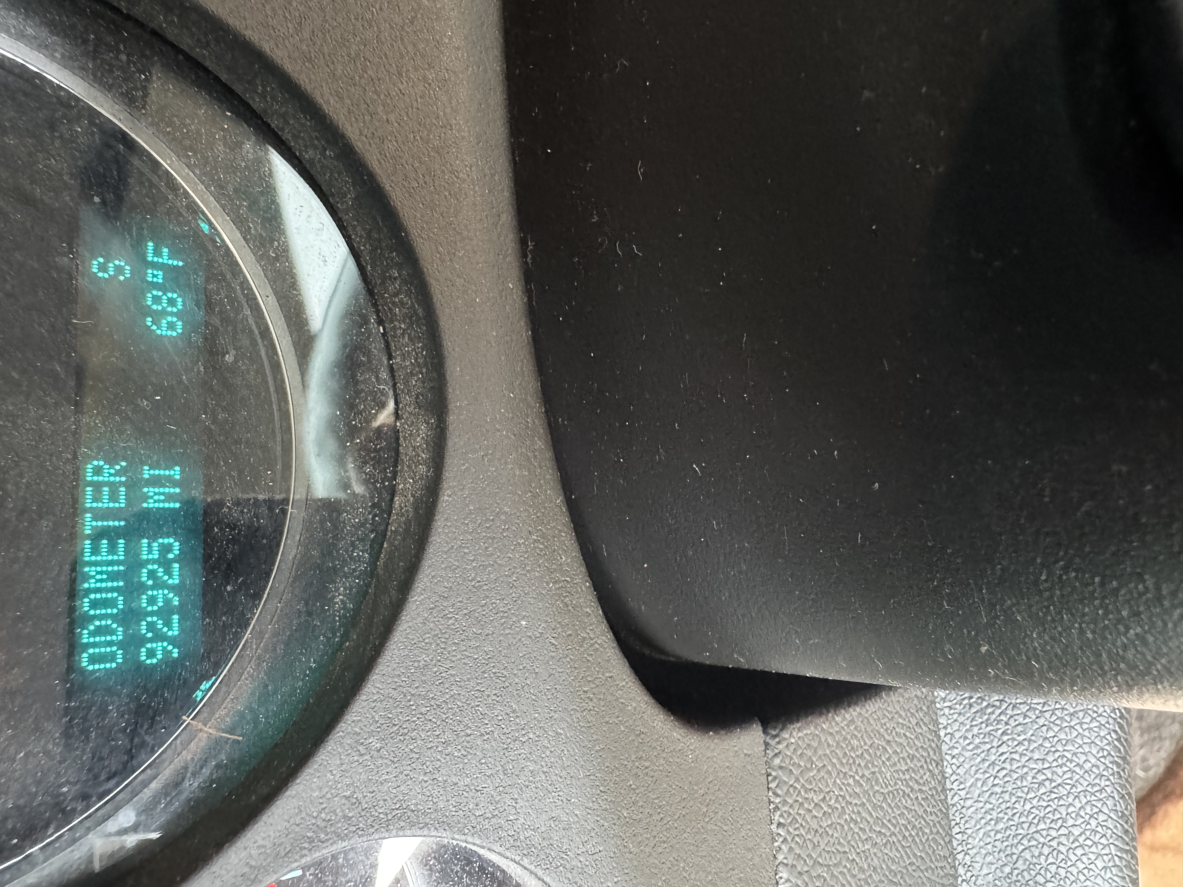 Used 2011 Chevrolet Suburban 2500 LT w/ Luxury Package AWD/4WD image 20