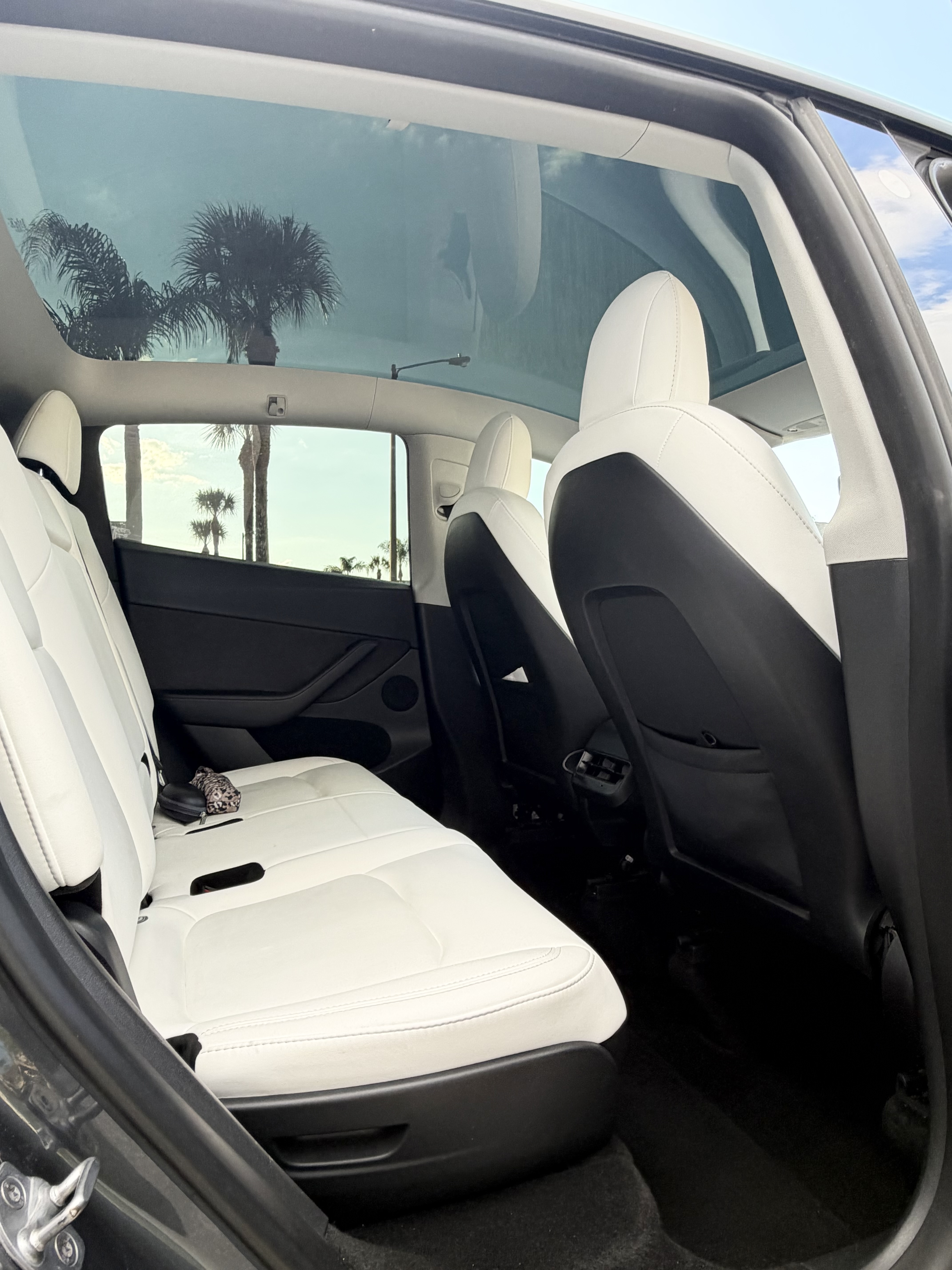 Used 2023 Tesla Model Y Long Range AWD/4WD image 13