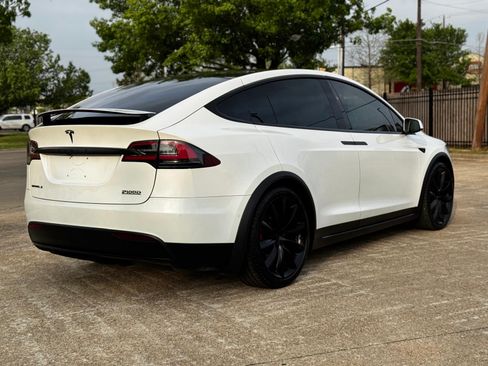 Used 2018 Tesla Model X P100D image 6