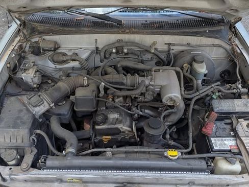 Used 2003 Toyota Tacoma 2WD Xtracab image 12