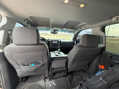 Used 2018 Chevrolet Silverado 1500 LT w/ Texas Edition image 17