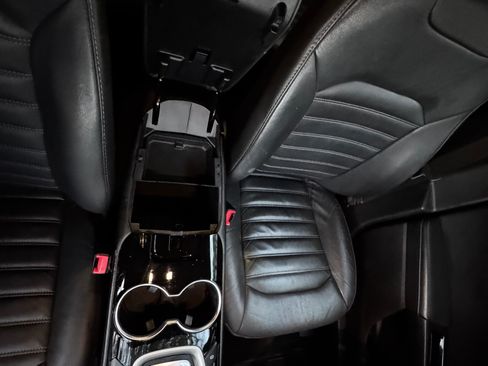 Used 2016 Ford Fusion SE w/ Equipment Group 202A image 24