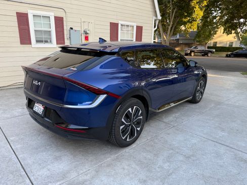 Used 2022 Kia EV6 Wind image 6
