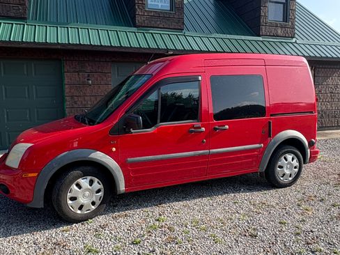 Used 2011 Ford Transit Connect XLT image 17