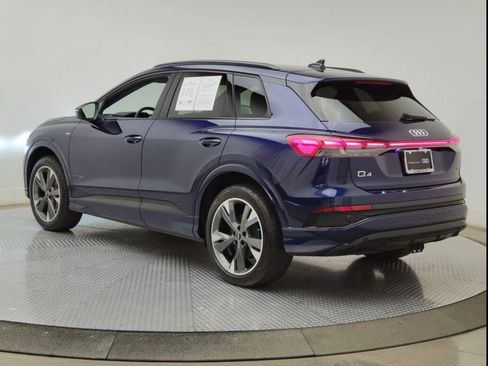 Used 2023 Audi Q4 e-tron Premium w/ Convenience Package image 21