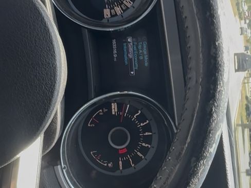 Used 2013 Ford Mustang GT Premium image 11