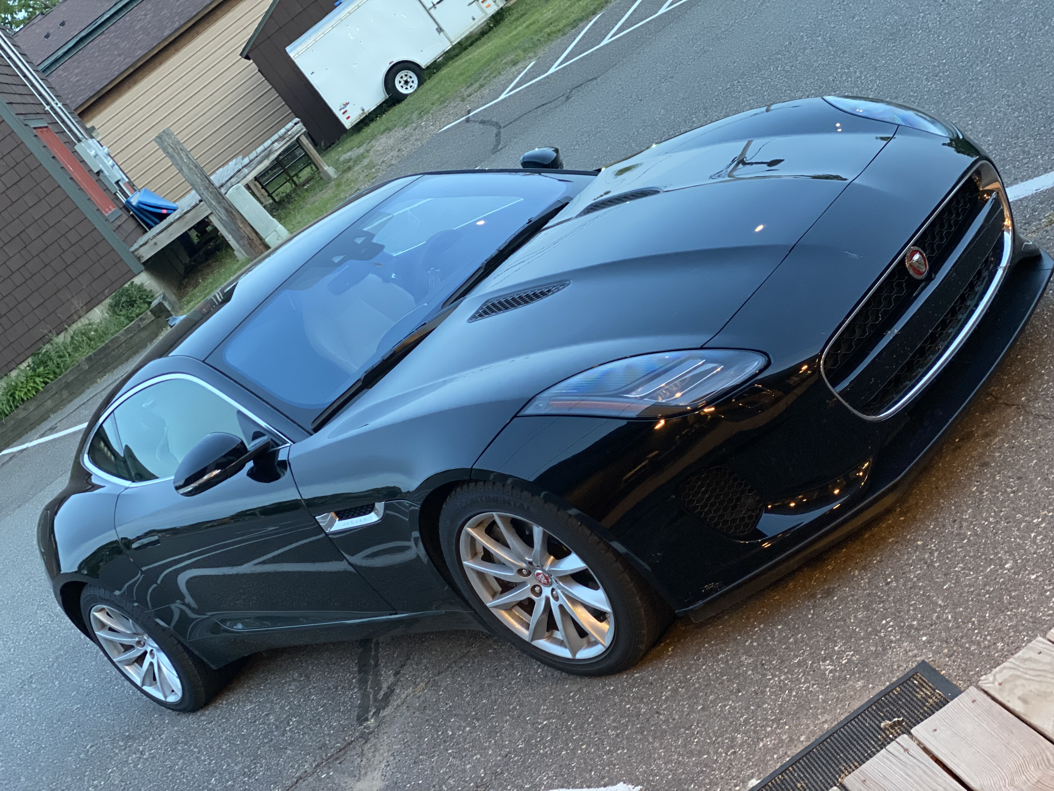 Used 2018 Jaguar F-TYPE Coupe RWD image 12