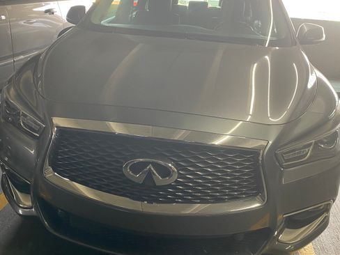 Used 2017 INFINITI QX60 AWD w/ Premium Plus Package image 6