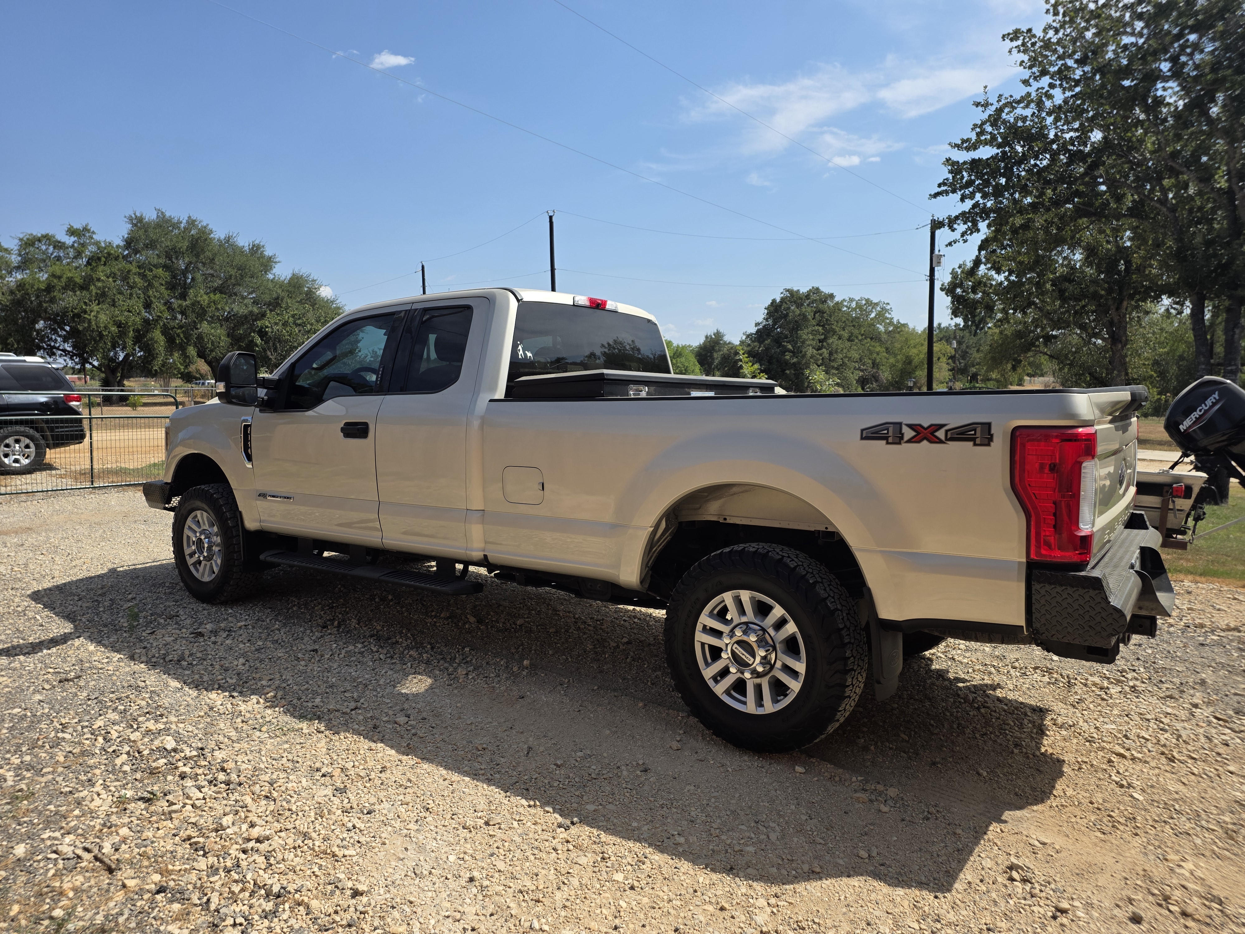 Used 2018 Ford F350 XLT AWD/4WD image 5