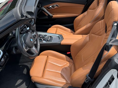Used 2020 BMW Z4 M40i w/ Premium Package RWD image 17