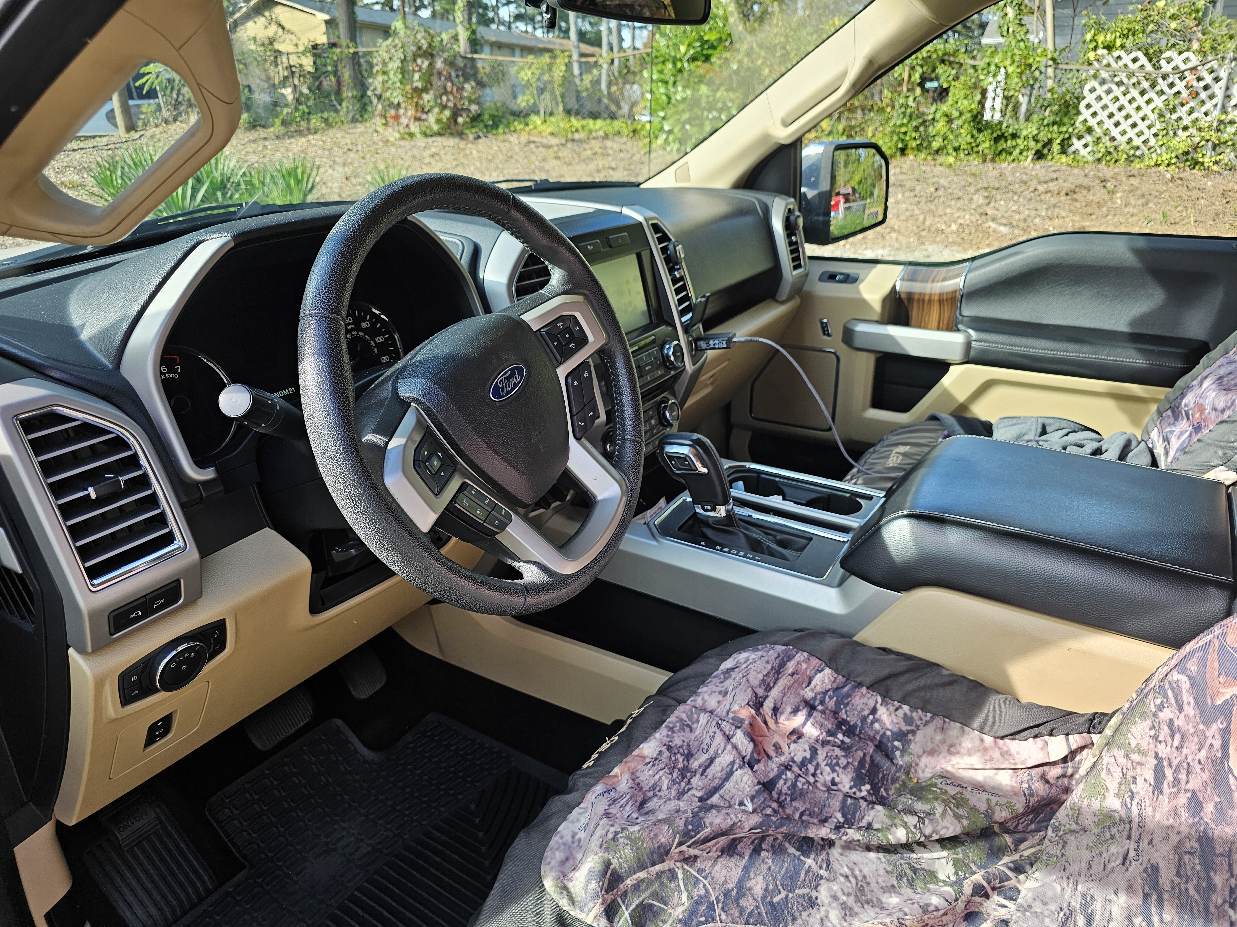Used 2015 Ford F150 Lariat AWD/4WD image 8