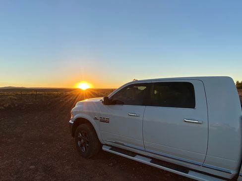 Used 2018 RAM 2500 Limited AWD/4WD image 9