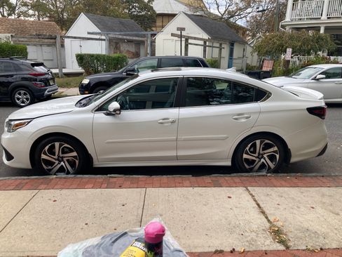 Used 2022 Subaru Legacy Limited image 2