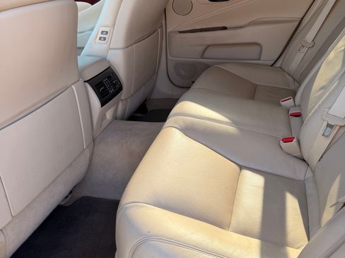 Used 2010 Lexus LS 460 AWD image 8