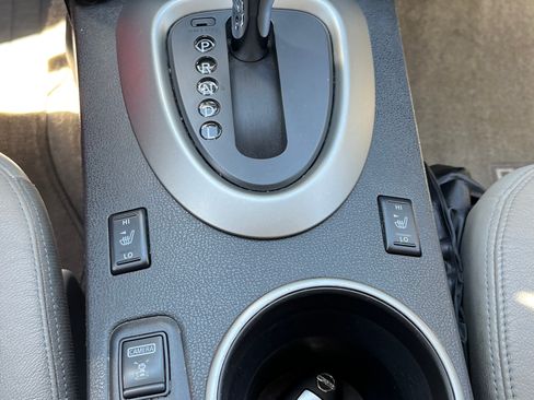 Used 2013 Nissan Rogue SL AWD/4WD image 6