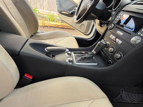 Used 2005 Mercedes-Benz SLK 350 image 21