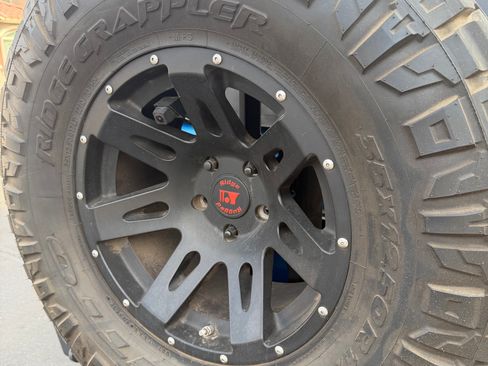 Used 2010 Jeep Wrangler Rubicon w/ PWR Convenience Group image 9