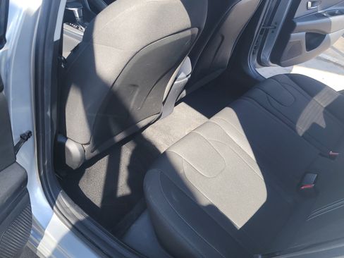 Used 2021 Hyundai Elantra SEL w/ Cargo Package image 9