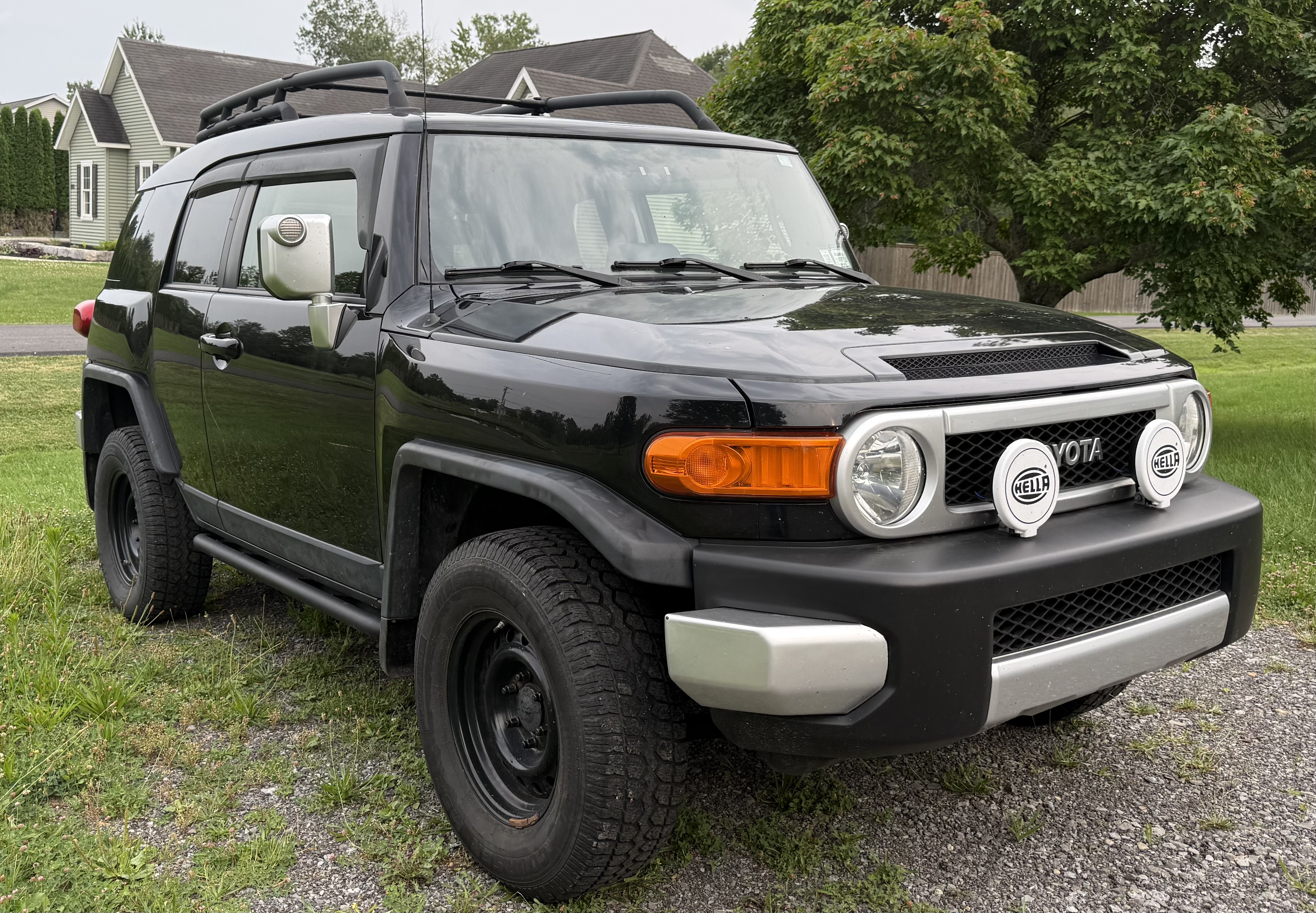 Used 2007 Toyota FJ Cruiser 4WD w/ TRD Special Edition image 2