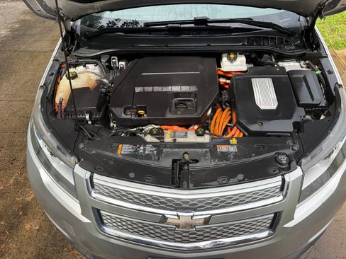 Used 2013 Chevrolet Volt Premium w/ Premium Trim Package FWD image 22