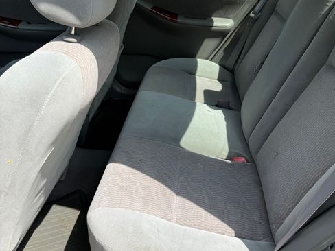 Used 2006 Toyota Corolla LE image 11