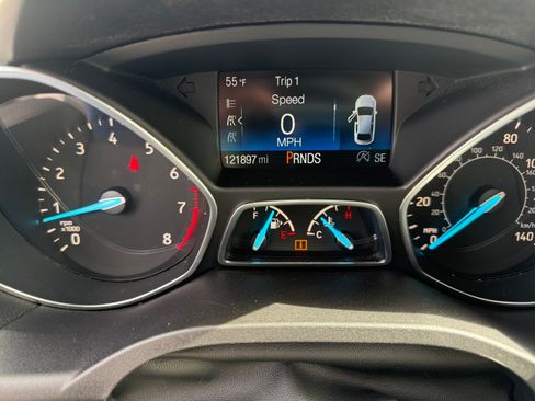 Used 2019 Ford Escape SE image 14