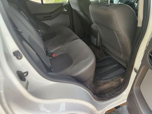 Used 2011 Nissan Xterra S image 16