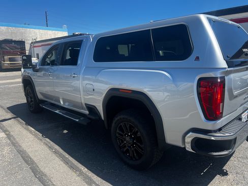 Used 2023 GMC Sierra 2500 SLT w/ SLT Convenience Package RWD image 5