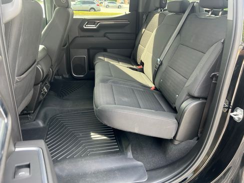 Used 2023 Chevrolet Silverado 1500 LT image 15