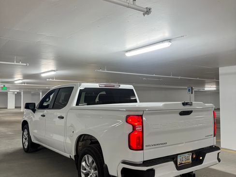 Used 2020 Chevrolet Silverado 1500 Custom w/ Custom Value Package RWD image 4