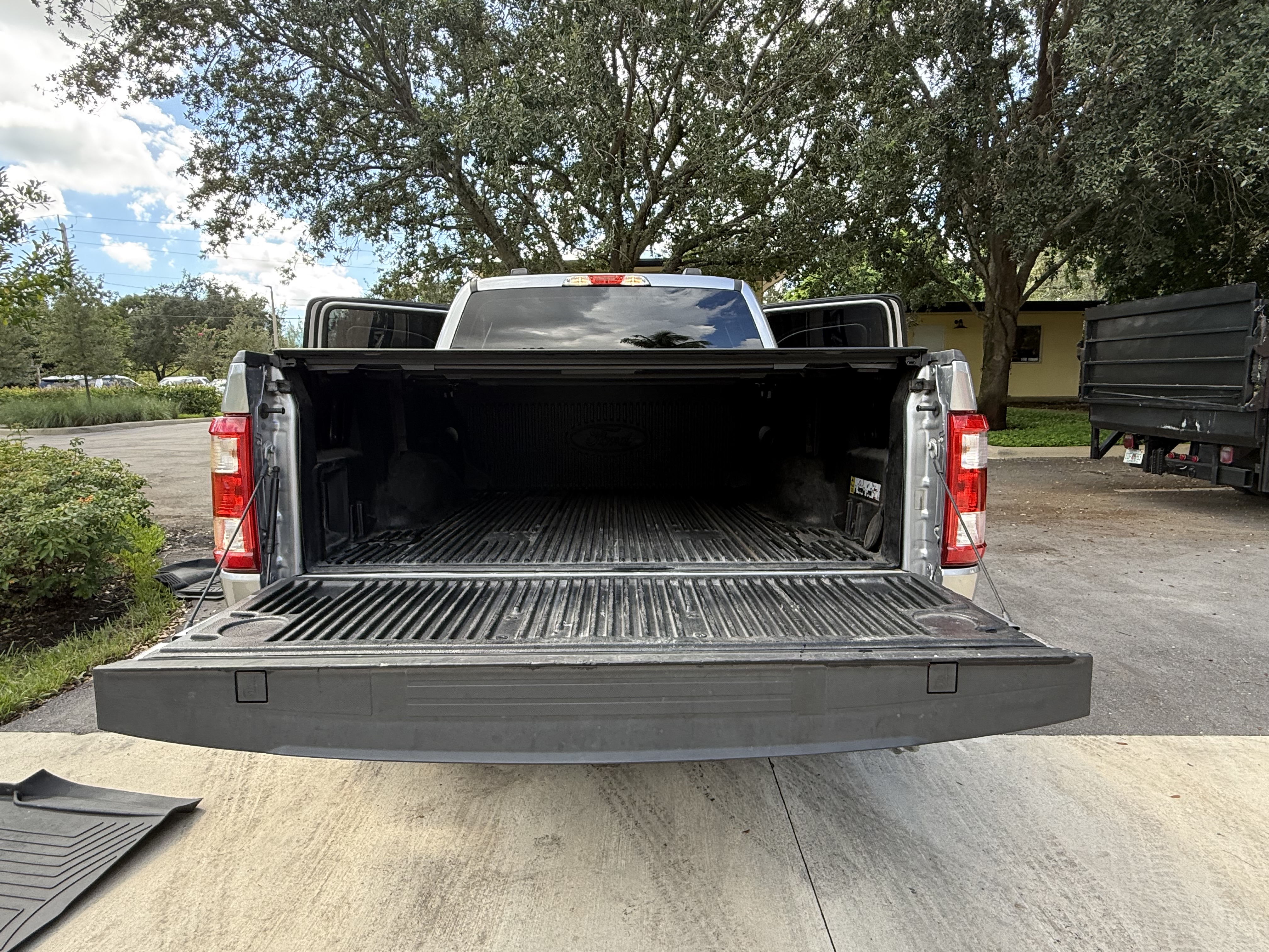 Used 2021 Ford F150 XL w/ STX Appearance Package RWD image 11