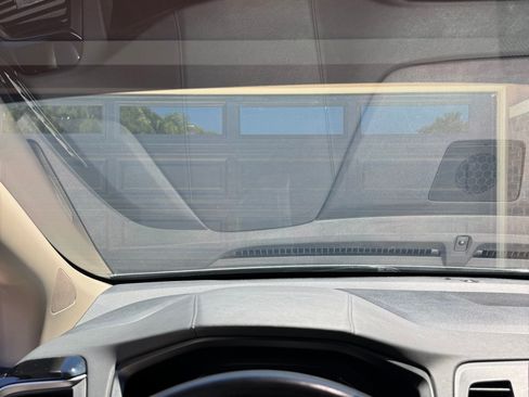 Used 2018 Honda Odyssey Elite image 16