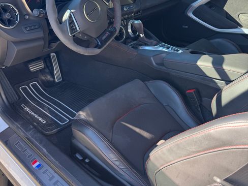 Used 2021 Chevrolet Camaro ZL1 image 11