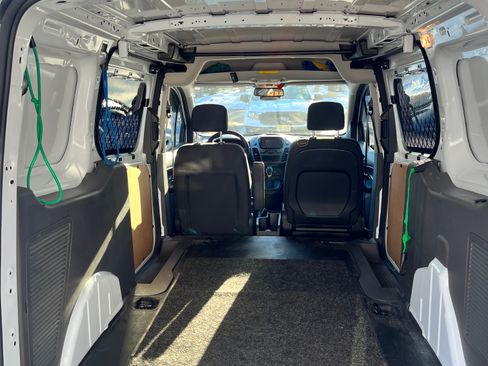 Used 2023 Ford Transit Connect XL image 16