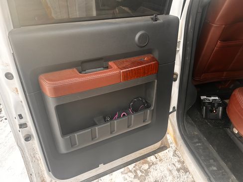 Used 2014 Ford F350 King Ranch w/ King Ranch w/Chrome Package image 14